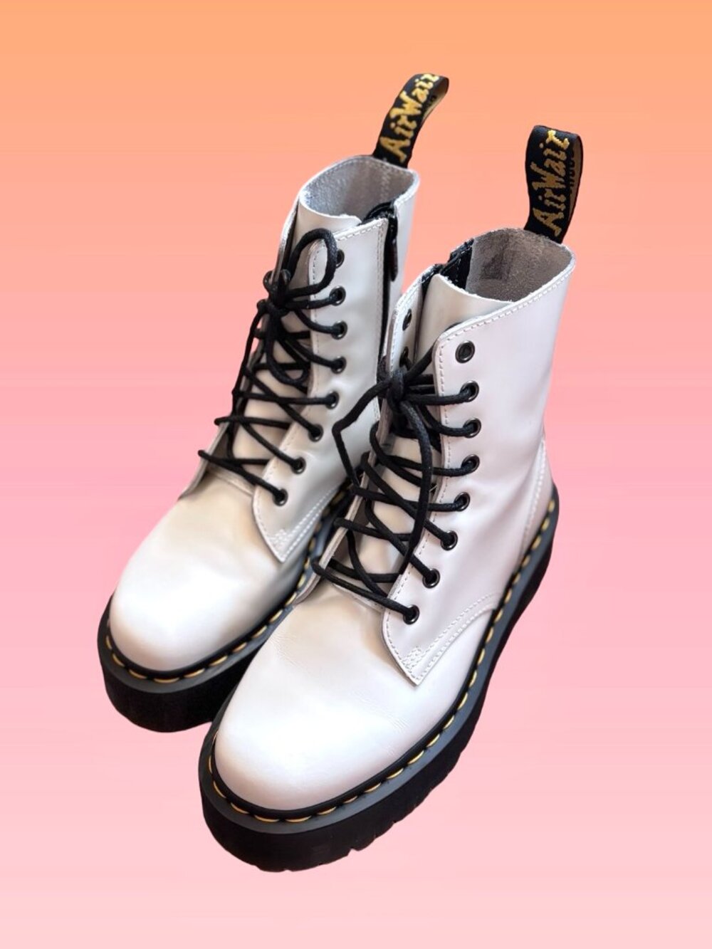 NWOB Dr Martens Jadon Smooth Leather Platform Boots, White, Size 8 - Picture 3 of 13